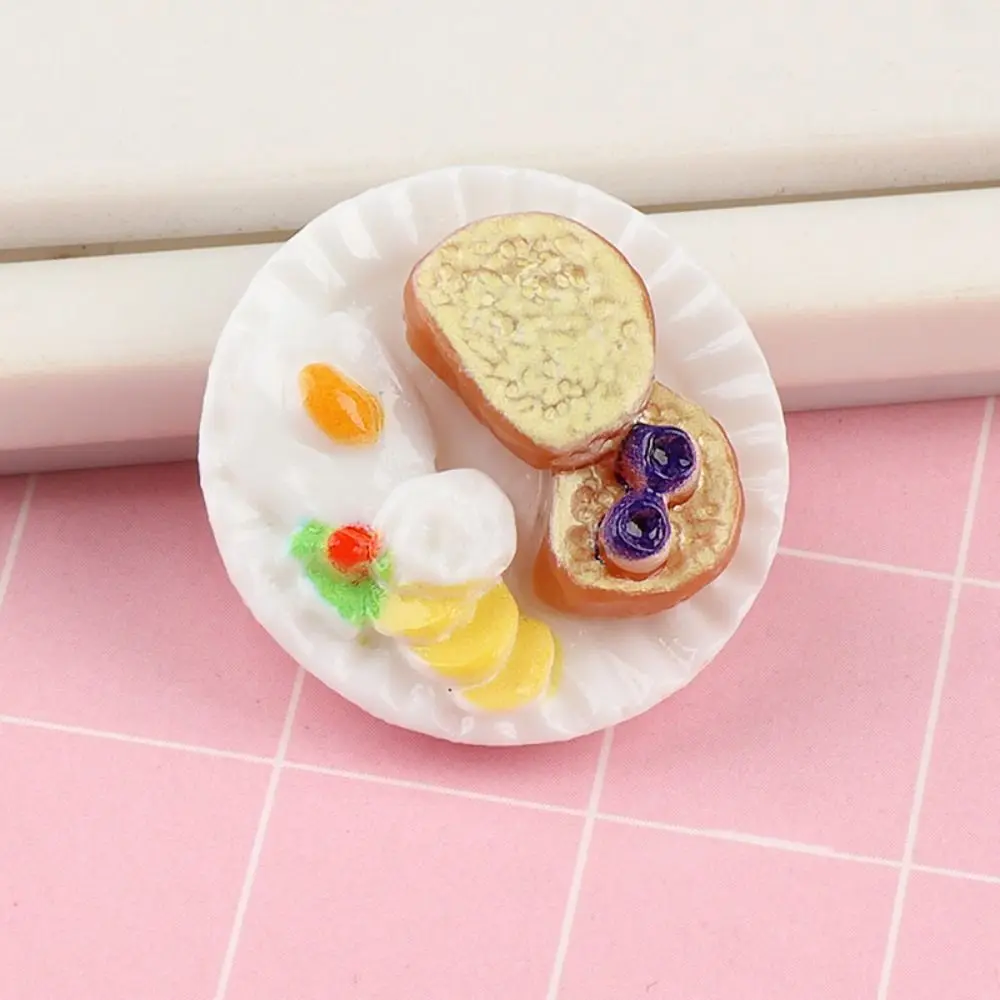 Casa de muñecas creativa en miniatura para niños, simulación de comida, plato de combinación de desayuno de resina colorida, accesorios de cocina DIY