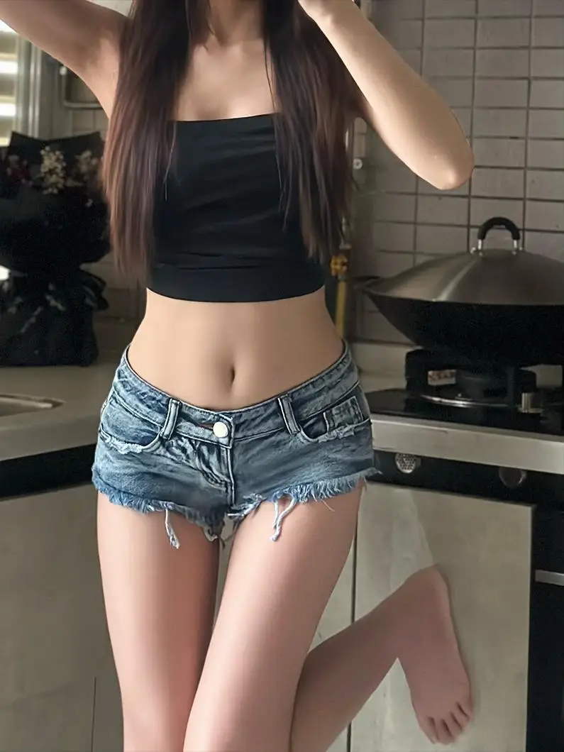 Retro Wash Blue Millennial Hot Girl with Navel and Low Waist Ultra Short Denim Hot Pants Triangle Burr Shorts