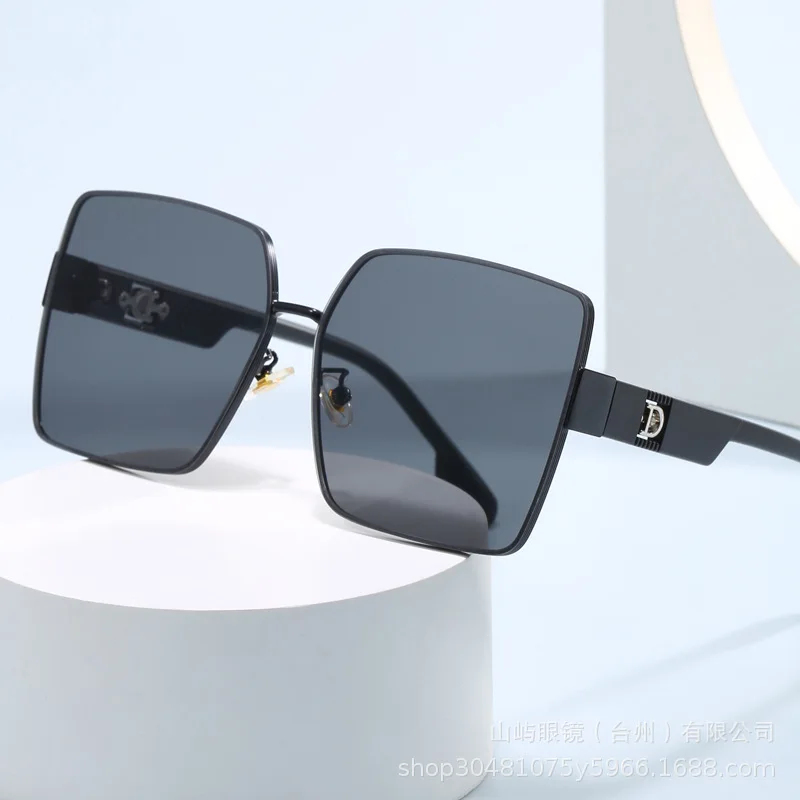 

2025 металлические квадратные солнцезащитные очки для похудения, модные солнцезащитные очки с защитой от ультрафиолета, дизайнерские солнцезащитные очки, горячая распродажа ​