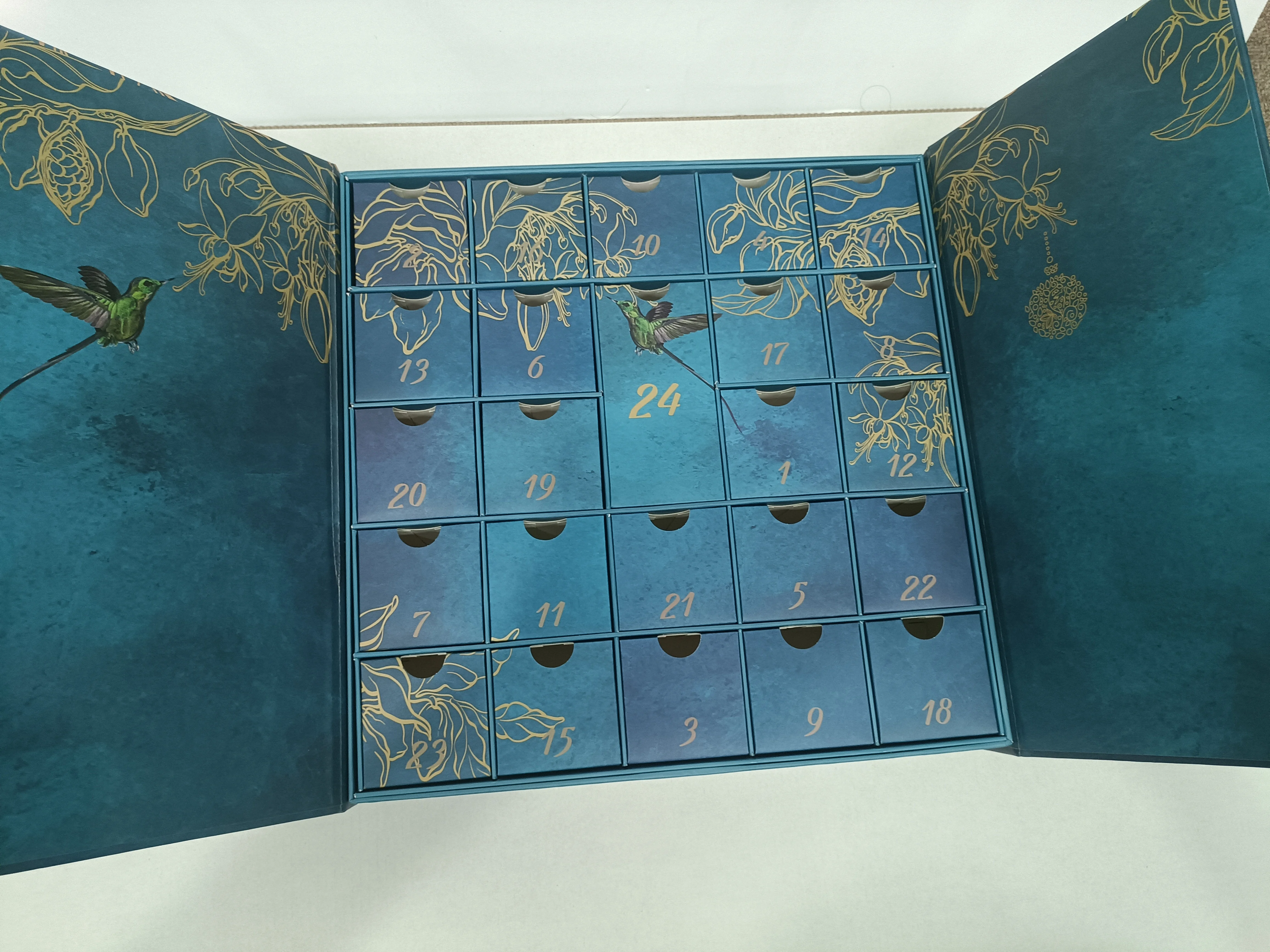 2025Luxury Best Chocolate Treats Advent Calendar High Custom Ramadan Gift Chocolate Box with Matt Lamination and Embossing - Image 6