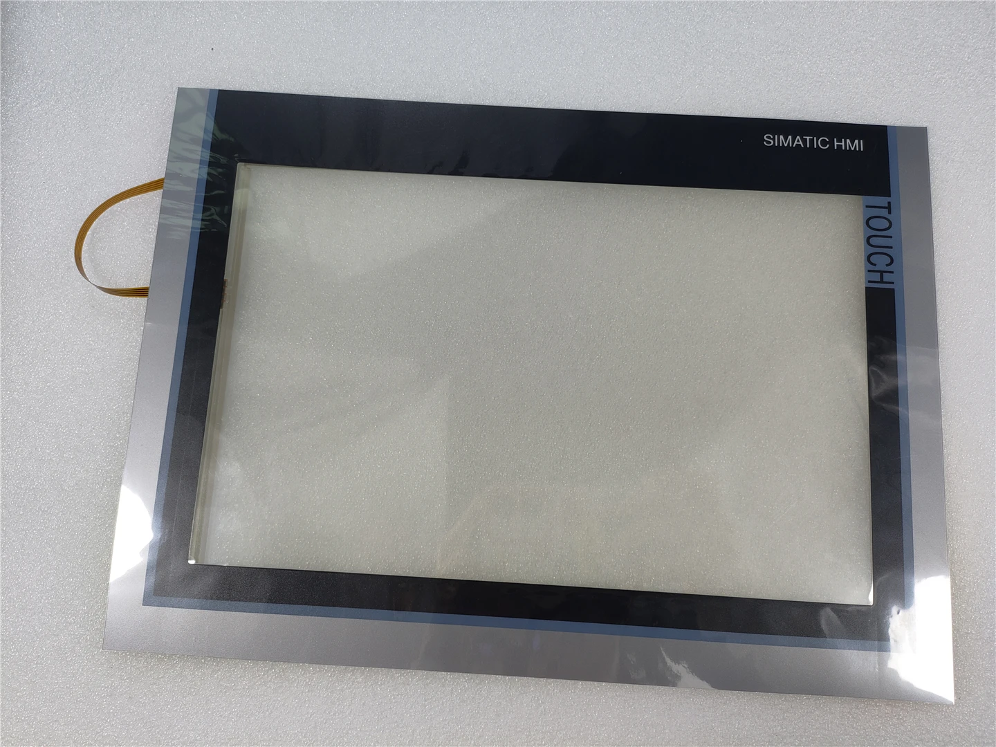 

IPC477D 6AV7240-3BD07-0KA4 -- Пластиковые защитные пленки для сенсорных экранов