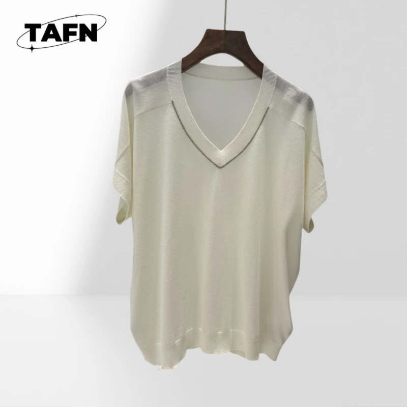 

Wool V-neck New Advanced Texture Trendy Comfortable Beautiful Simple Fashion All-Matching Temperamental AD2118