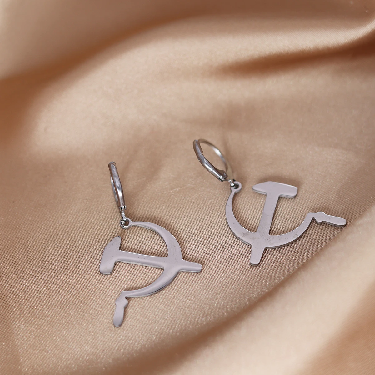 Kinitial Stainless Steel Hammer And Sickle Drop Earrings Women Men Worker Farmer Vintage Jewelry Soviet Union Flag Earring