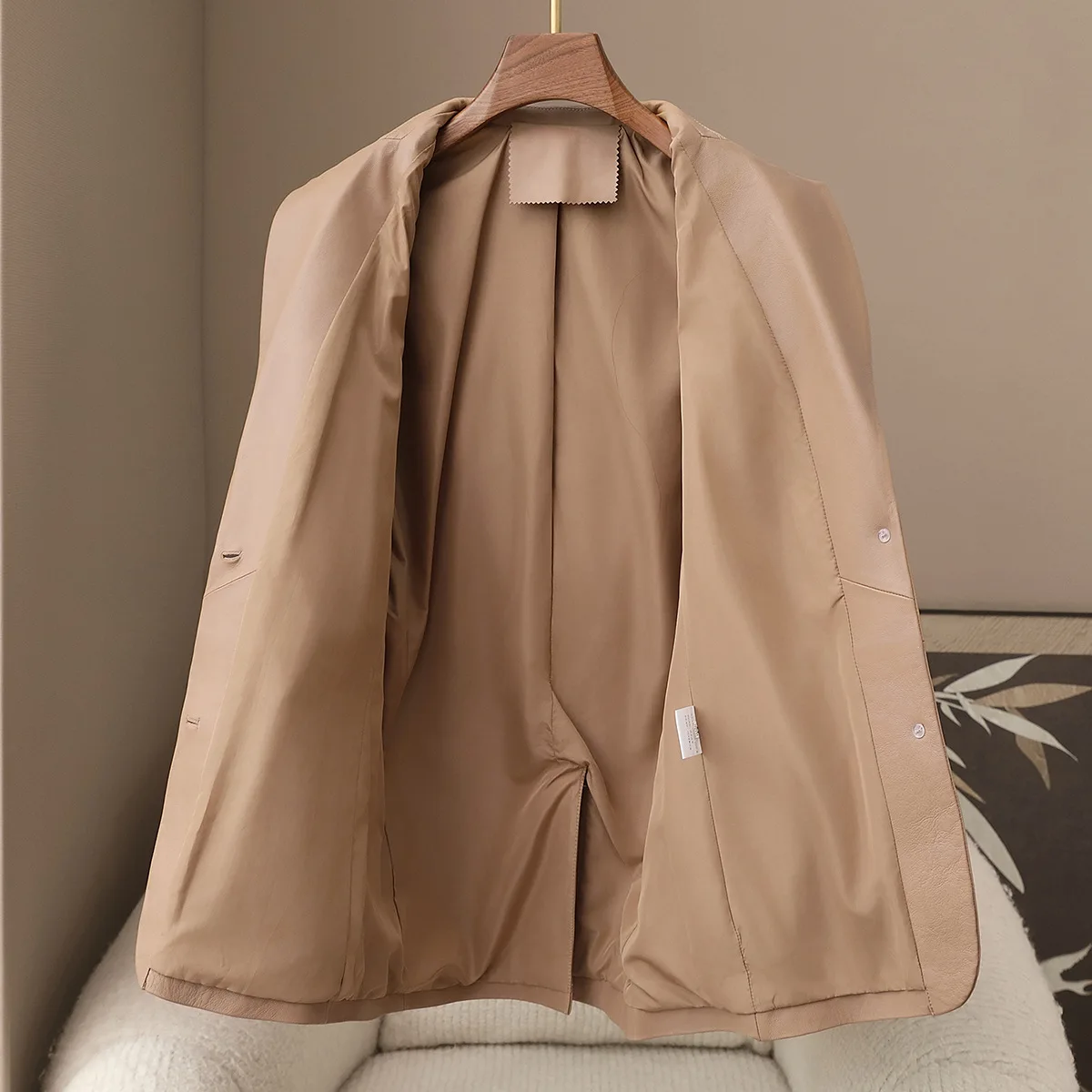 Рисунок 3 - 2025 Новая куртка из натуральной овчины