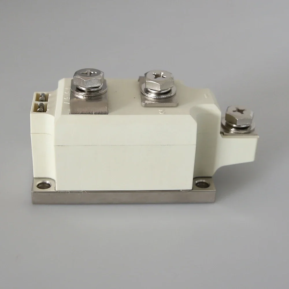 

Совершенно новый оригинальный SKKT330/16E специальная поставка SKKT330A 1600 В модуль высокой мощности быстрая доставка