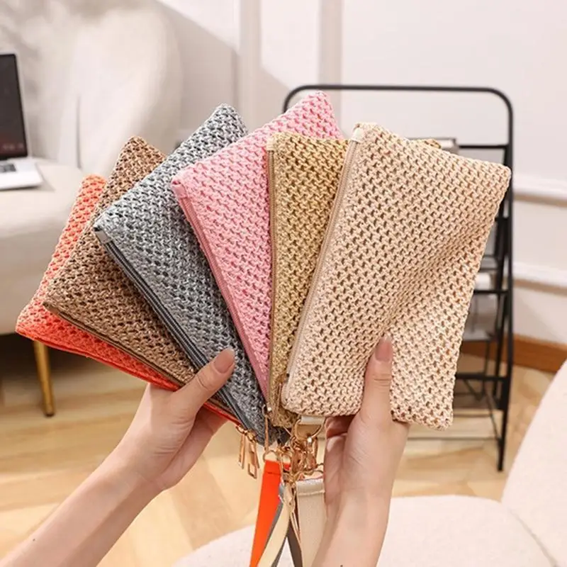 

Woven Straw Clutch Bag for Women Beach Vacation Wristlet Wallet Small Handbag 20CA