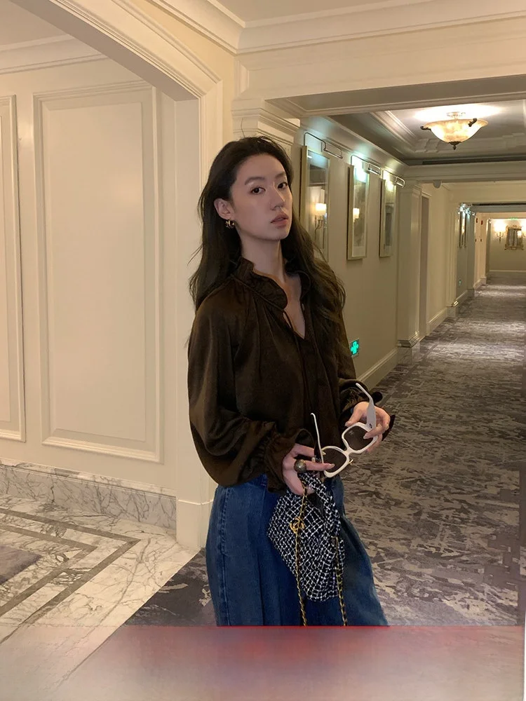 

Gakee Official Brown V-ne Chiffon Top Women's Autumn New Design High-End Sensation Luxury Top French Sle Loose Fit Polyes...