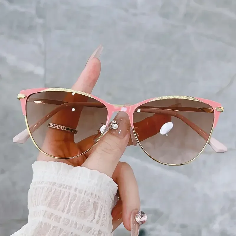 1 Stück modische Retro-Katzenaugen-Sonnenbrille für Damen, Sonnenschutz mit großem Rahmen, UV400, stilvolles Outfit, Strandurlaub – Detail 2