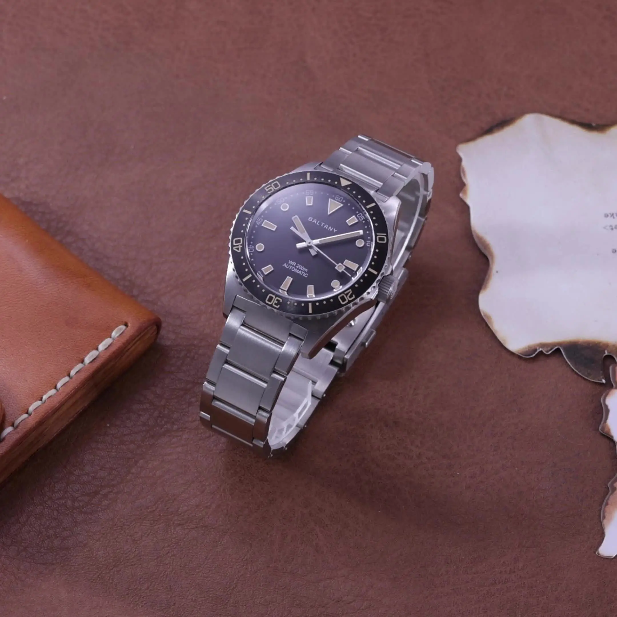 Orologio Automatico da Uomo Baltany S3080 Vintage Subacqueo 39mm Retrò Zaffiro Luminoso Impermeabile 200M per Nuoto Oceanico con Bracciale in Acciaio Elegante