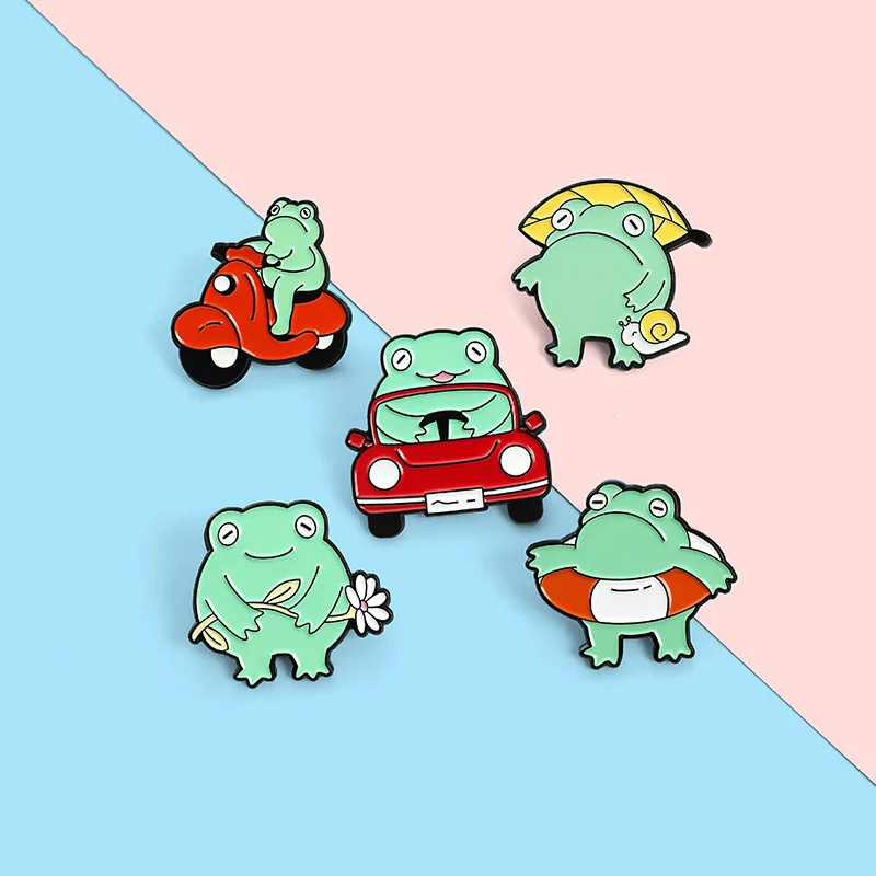 Spille gesto animale smalto Pin Denim risvolto borsa Pin Anime Froggy metallo distintivo gioielli regalo per gli amici regalo carino divertente rana