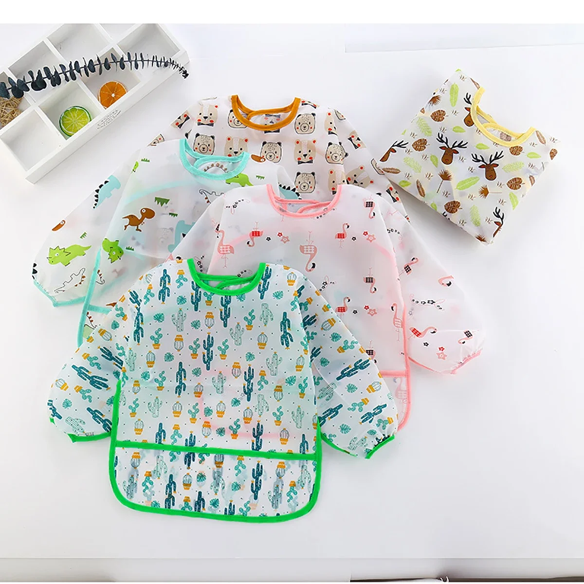 

1pc Boys and girls no-wash bibs baby overalls children's waterproof eating clothes baby cartoon reverse dresssilicone bib