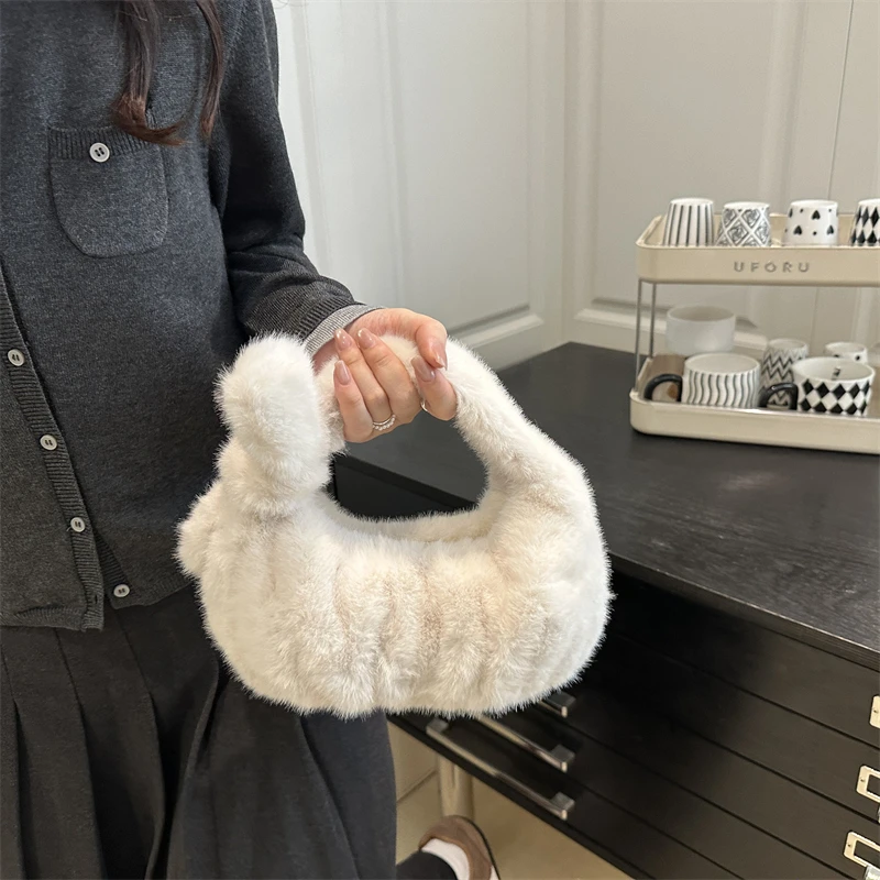 

Women Luxury Leather Fashion Tote Bag Chic Designer Shoulder Handbag For Attractive Daily Looks