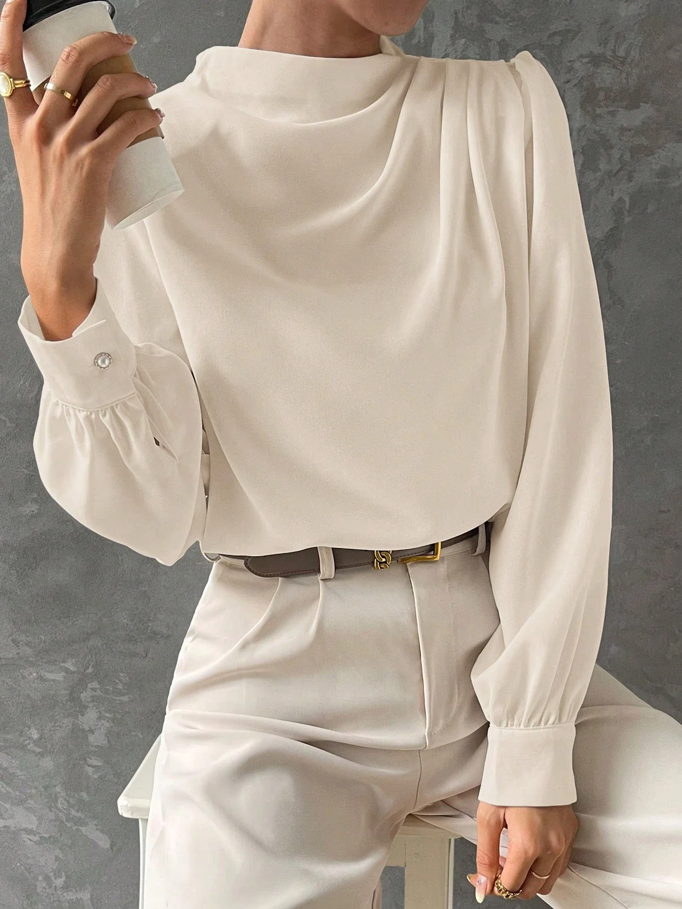 

Женская однотонная рубашка с воротником-стойкой, плиссированная, свободного кроя, с рукавами-фонариками, длинная