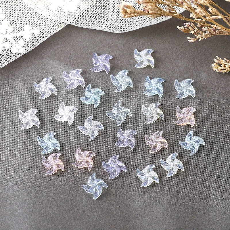 50/100 pièces lumineux moulin à vent forme Nail Art bijoux glace à travers doré couleur résine accessoires Nail Art épingle à cheveux décor accessoire