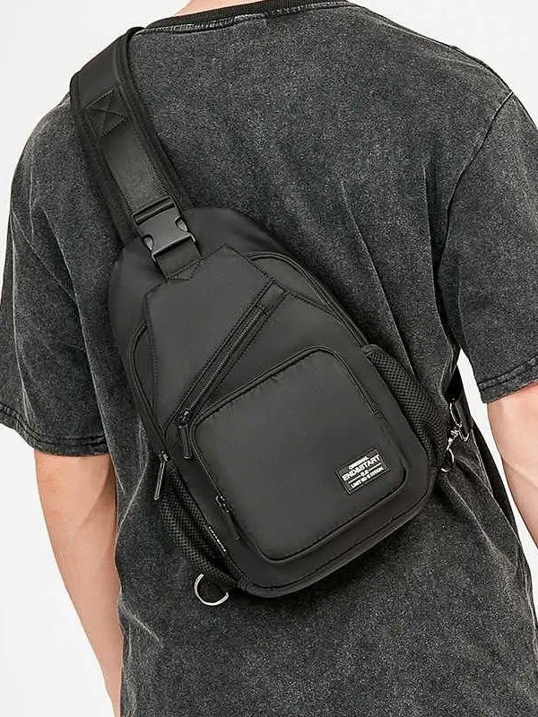 新しいメンズクロスボディバッグカジュアル大容量防水布シングルショルダー小さなバックパックファッショントレンドチェストバッグ