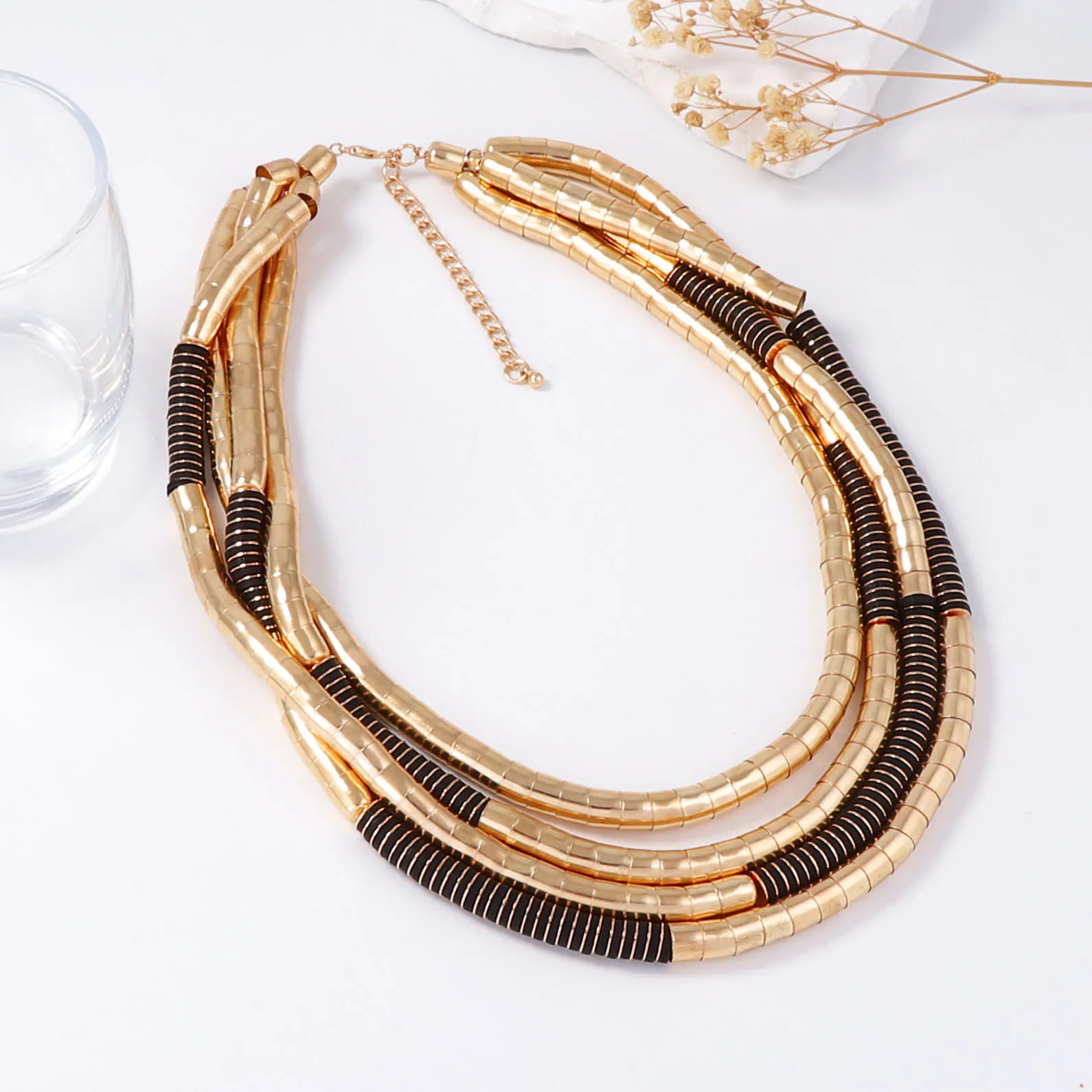

Vintage Multi-layer Choker Necklaces for Women Handmade Metal Wooden Neck Jewelry Chains Necklaces Fashion New
