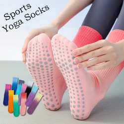 2 Pairs Gradient Yoga Socks for Women Mid-tube Sports Socks Cotton Towel Non-slip Grip Indoor Fitness Crew Gym Pilate Socks