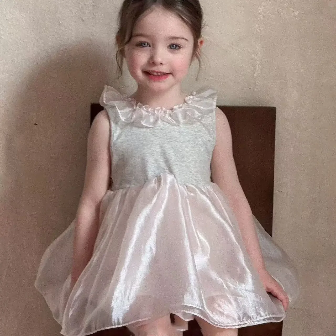 

Girls Skirt 2025 Summer New Childrens Clothing Korean Style Girl Baby Fashion Sweet Backless Princess Puffy Skirt Casual Simple