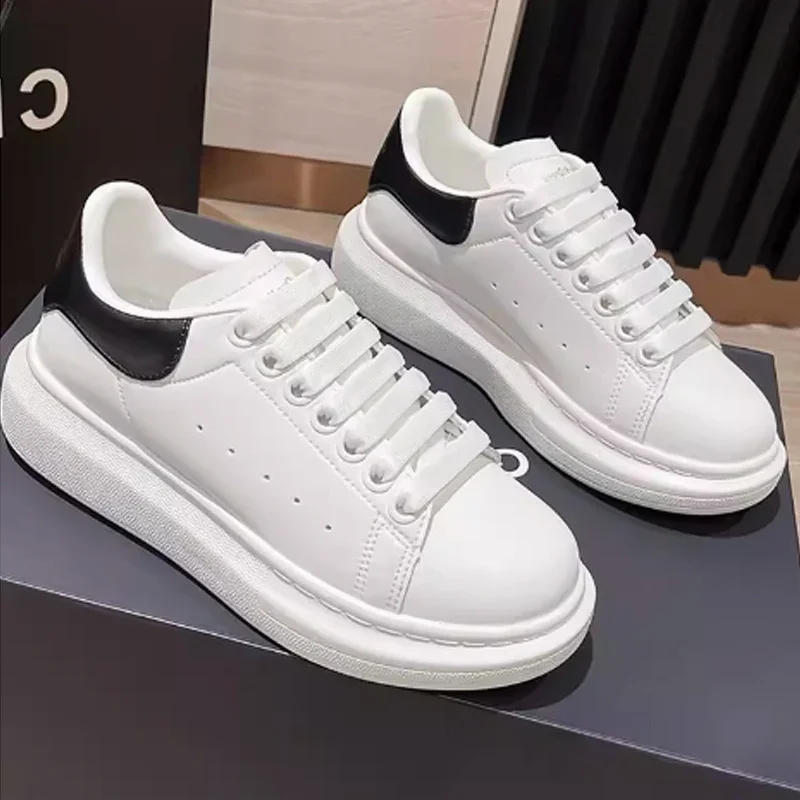 2025 The small white shoes with full leather are breathable and versatile, with color thick soles and couple casual shoes