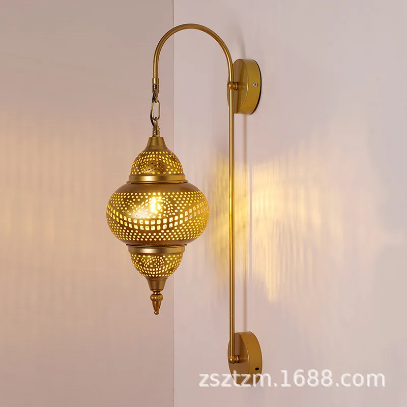 Lamp creative personality hollow retro wall lamp Xinjiang Thai Moroccan restaurant B & B aisle wall