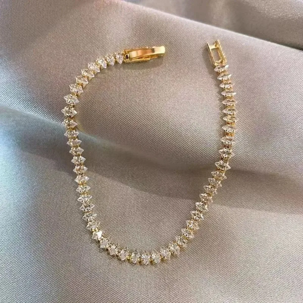 Luxury Romantic Zircon Bracelet for Women, Oval Square Cut Crystal Charm Bangle, Party Wedding Jewelry Gift