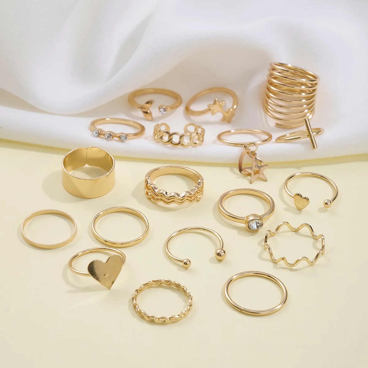 1set Hot Selling Fashionable And high-end Sense Commuter Combination Set Ring Creative Pentagram Fish Tail Wave Ring Wholesale