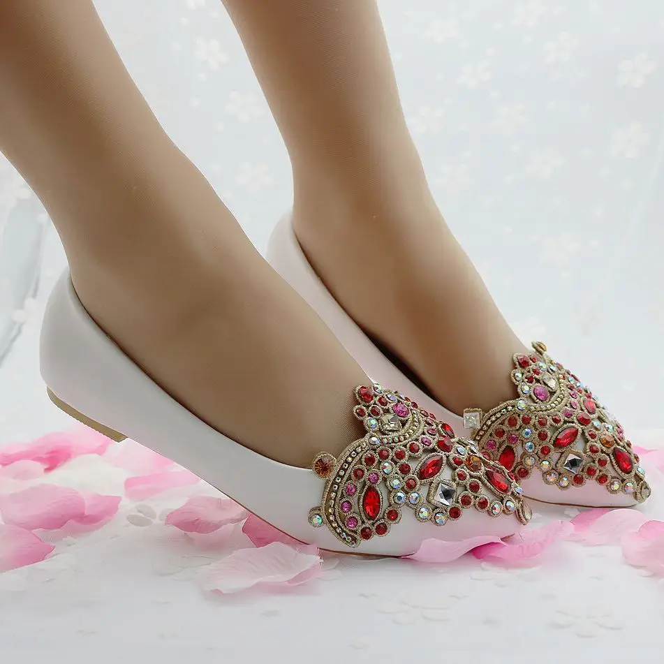 Sharp pointed flat bottomed rhinestone wedding shoes, casual single shoes, foreign trade flat heel plus size women's shoes