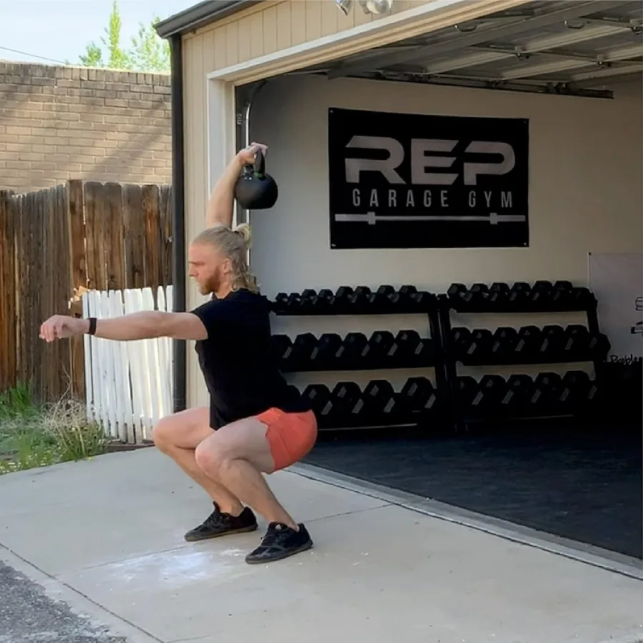 مجموعة Kettlebell والفردي من 4 كجم إلى 24 كجم من 9 رطل إلى 53 رطل، وزن قابل للتعديل من الحديد الزهر، تدريب القوة لصالة الألعاب الرياضية المنزلية