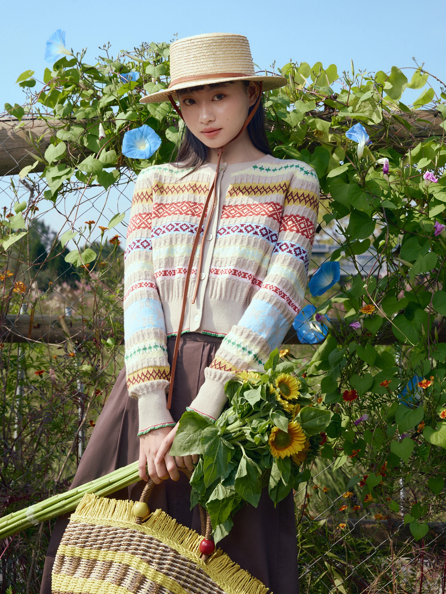 

Fay-Fayee Women's Knitted Sweater Sweet Sle Tassel Long Sve round Ne ort Length Striped Pattern Spring New Arrival