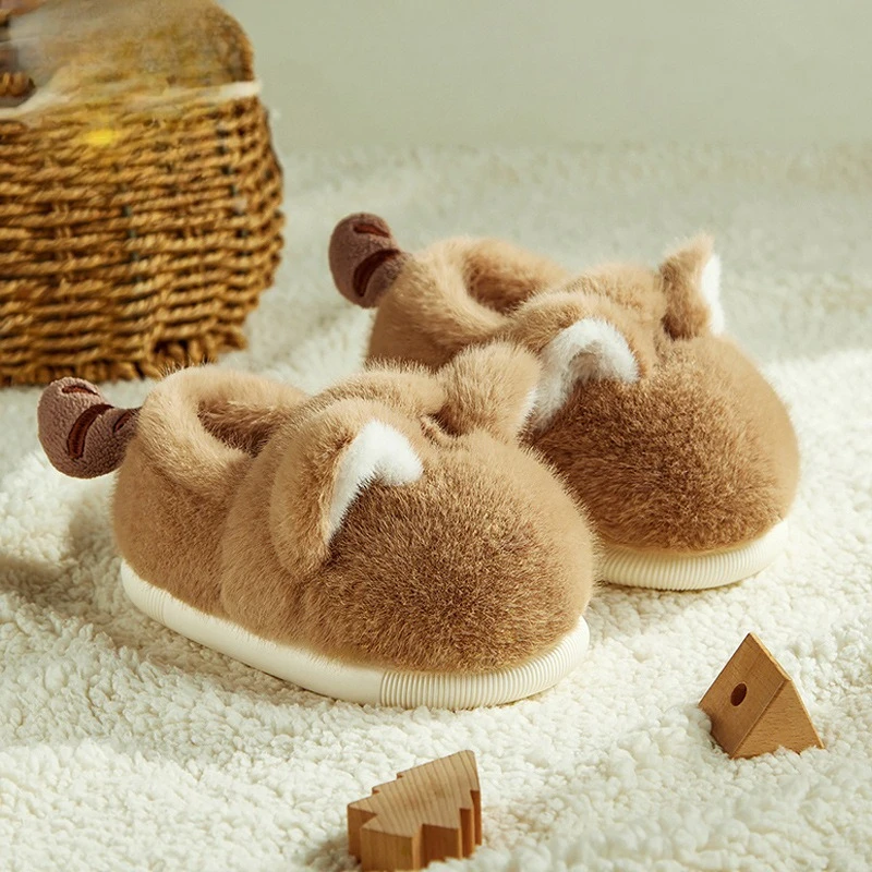 

Fashion Girls Shoes 2025 Winter New Kids Slippers Soft Bottom Anti Slip Boys' Boots Comfort Versatile Girls Home Cotton Slippers