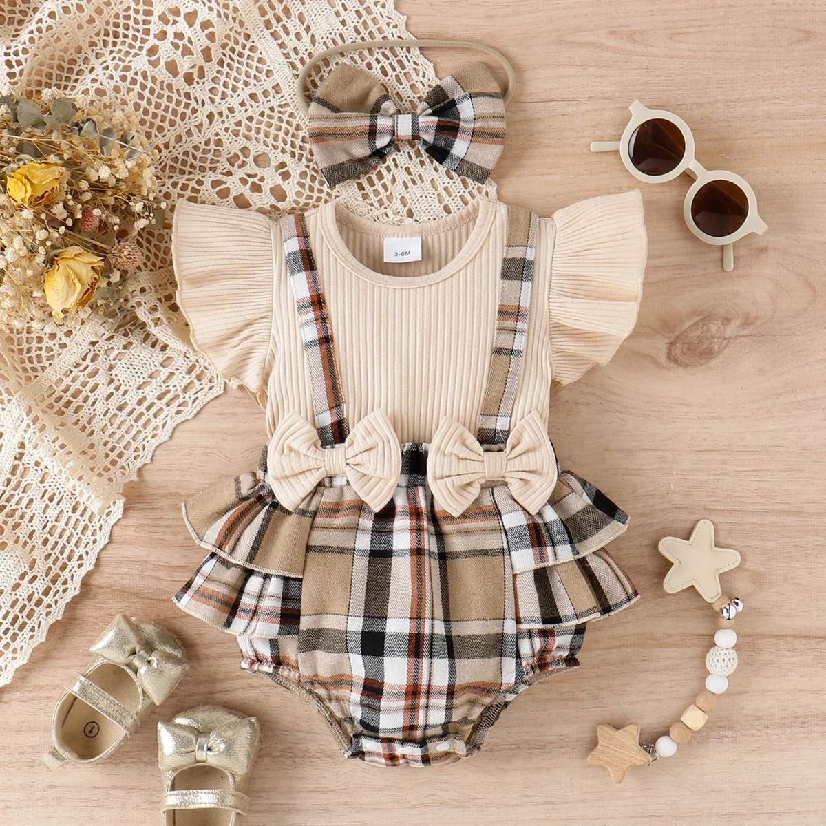 PatPat 2pcs Baby Girl 95% Cotton Ribbed Ruffle-sleeve Bow Decor Spliced Plaid Romper & Headband Set Perfect for Outings