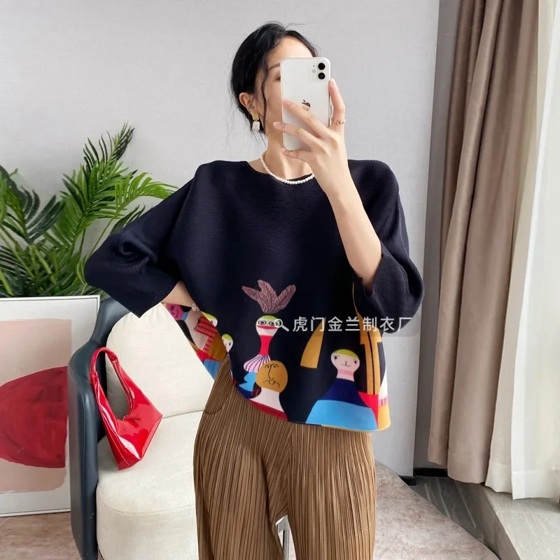 

Miyake Style Pleated Top for Women 2024 Spring Loose Large Size Fashion Versatile Printed Three-quarter Sleeve T-shirt for Women