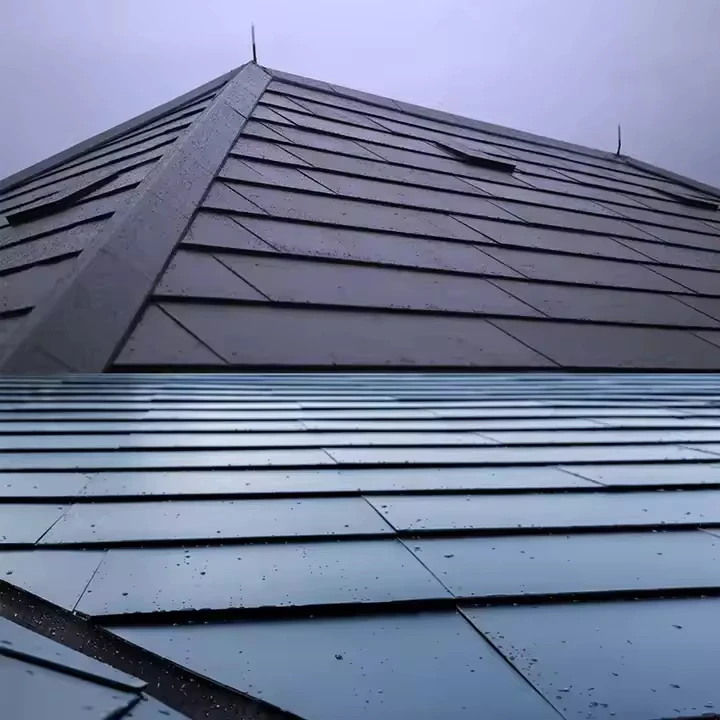 Solar System Photovoltaic Roof Tile BIPV1500V 70W IP68 Protection Custom Size
