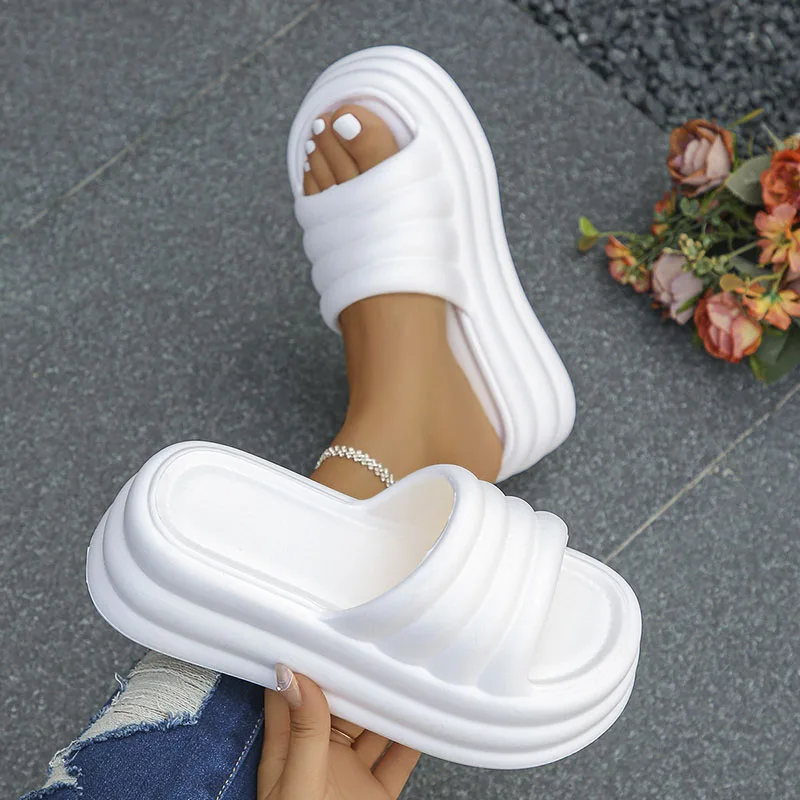 Chunky Platform Slippers for Women 2024 Summer Comfort Soft Sole Beach Shoes Slides Woman Thick Bottom Non-Slip Sandals Ladies