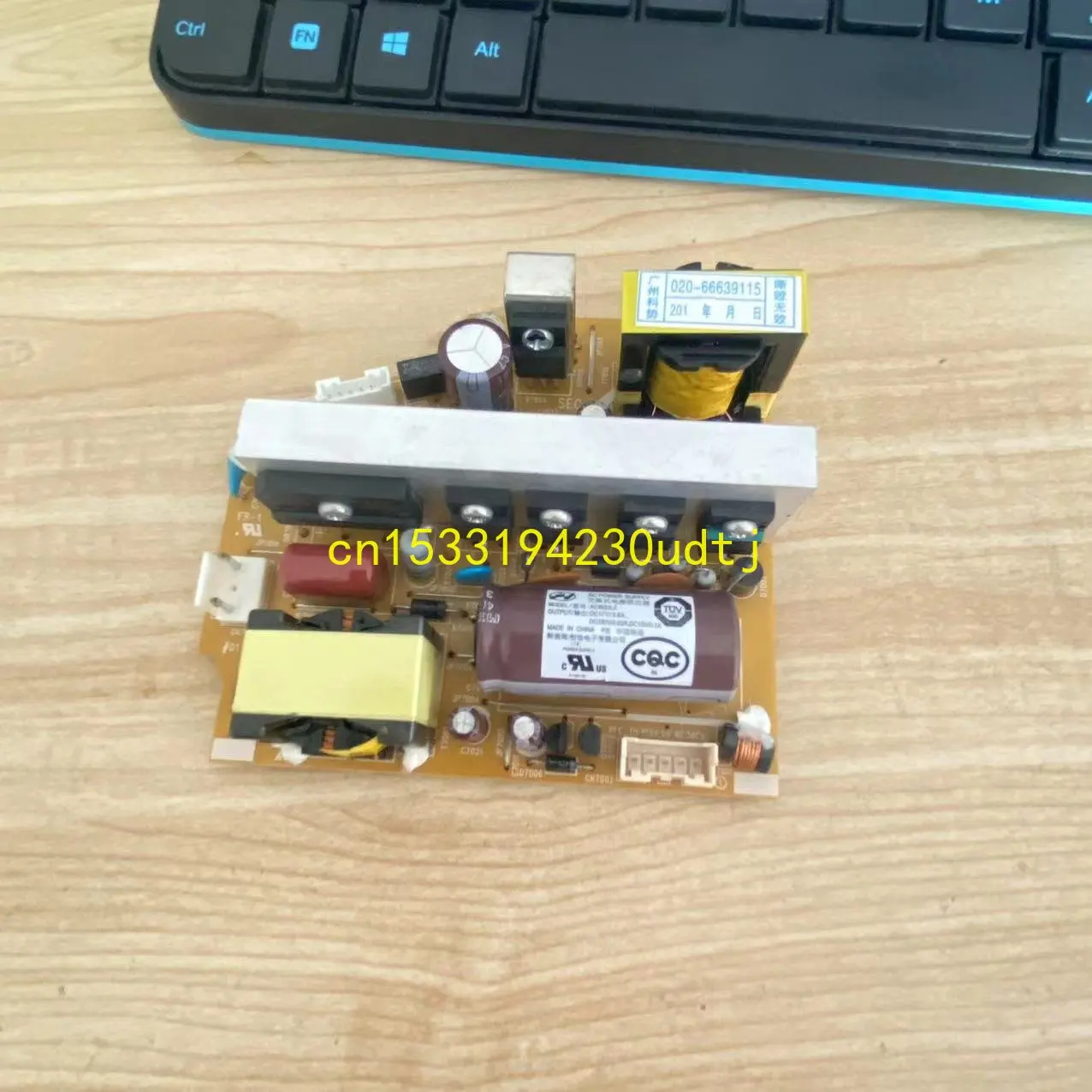 Reemplazo de Fuente de Alimentación AC9932LF para Proyectores Epson CB-S03/S03+/W03/X04/U04: Evaluación Técnica y Experiencia Real con HQKS
