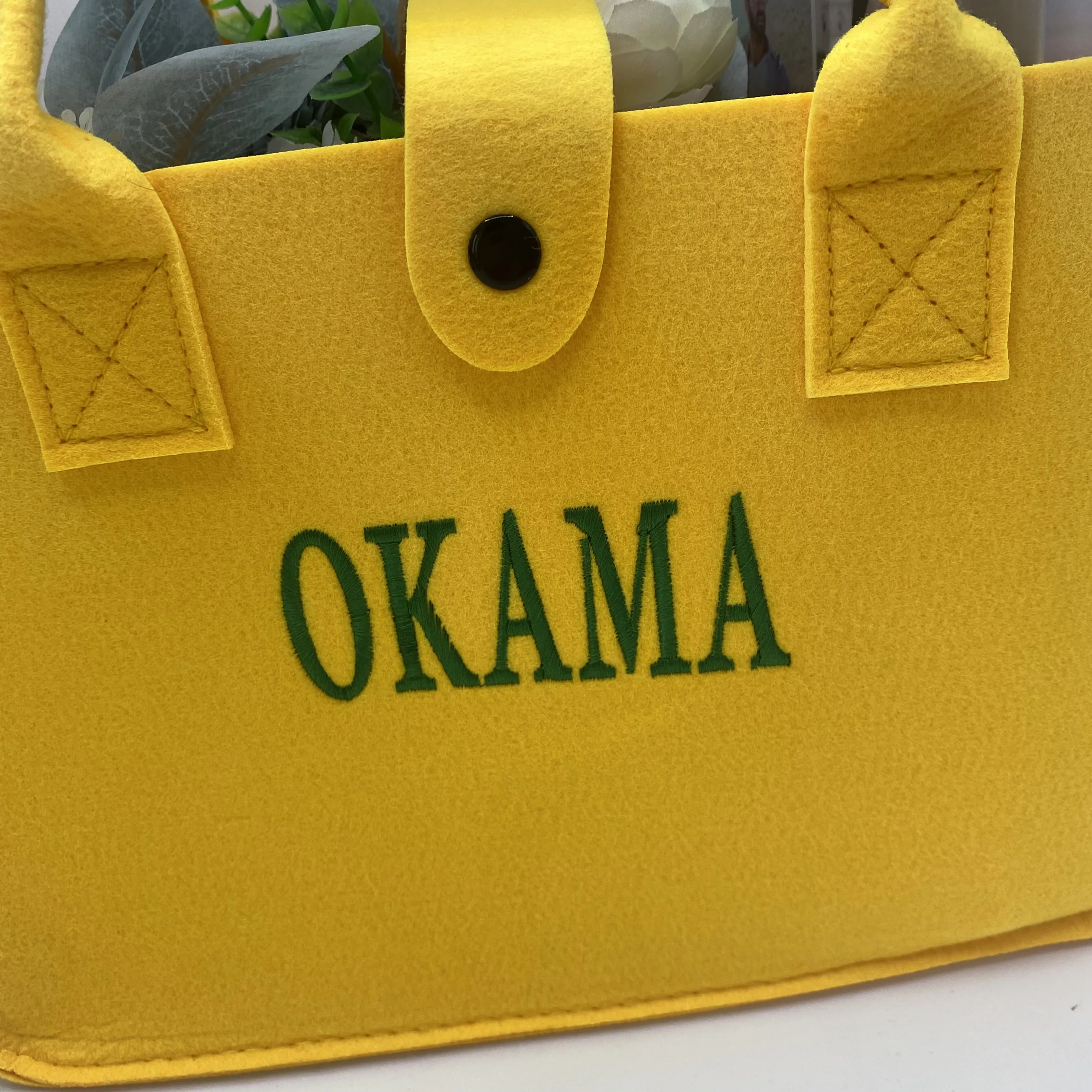 Embroidered Felt Tote Bag Personalized Name Women\'s Colored Handbag Solid Color Ladies Tote Travel Bags Shopping Bag with Name