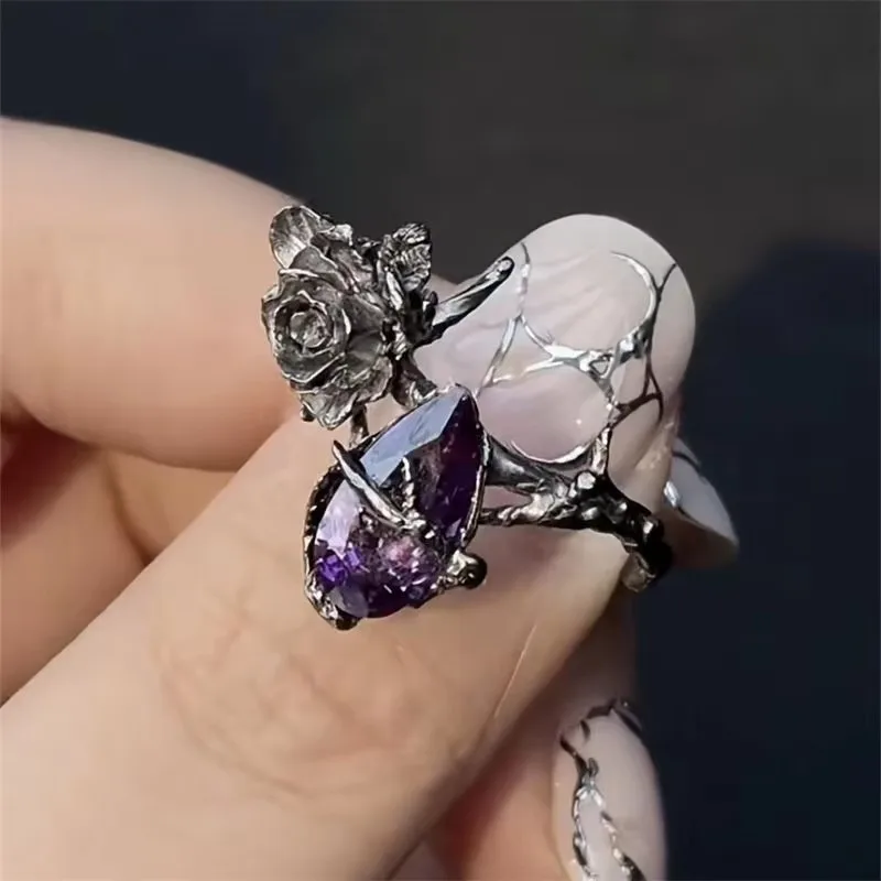 Black Rose Index Finger Ring 2025 New Distinctive Three-dimensional Flower Jewelry Diamond-encrusted Open Dark Subculture Rings