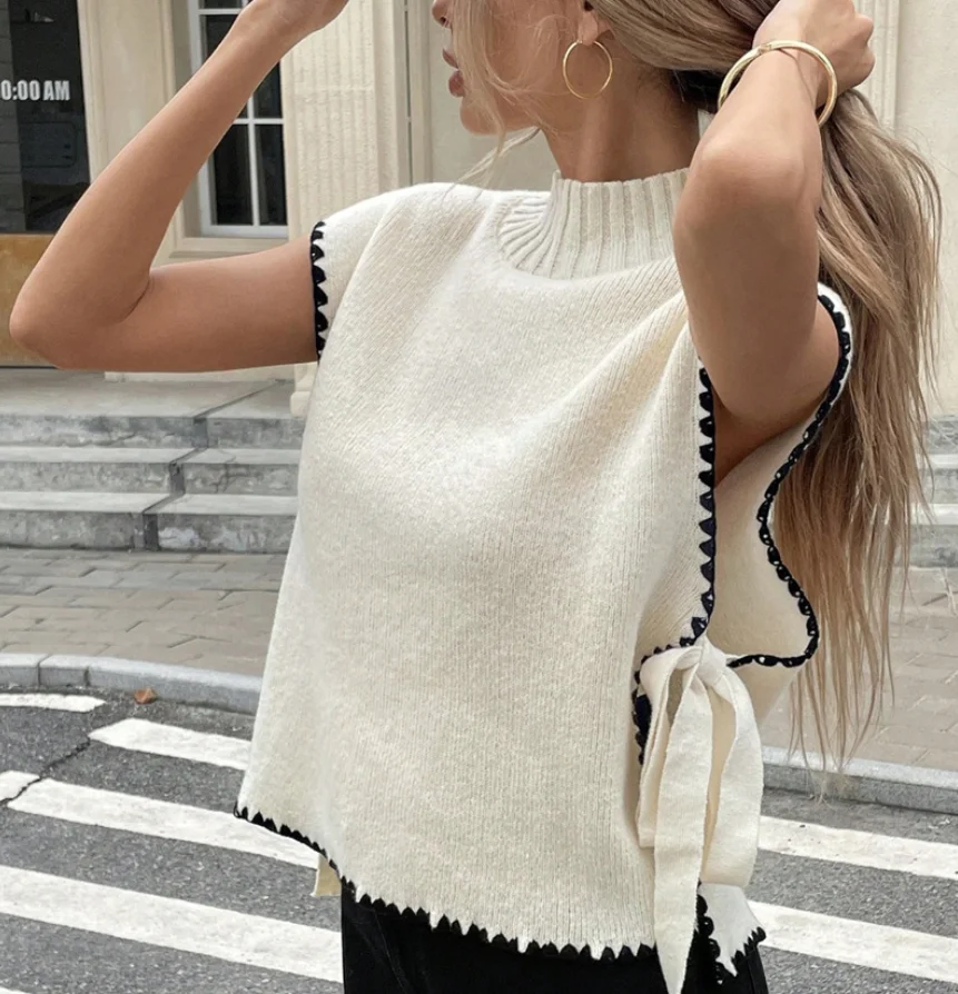 

Fashion Sweater 2025 Autumn/winter Latest Women's Sleeveless Sweater Vest with Simple Design Contrasting Colors, Bow Tie Tie Top