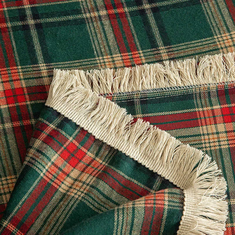 Antypoślizgowy, pełny pokrowiec na sofę z frędzlami Świąteczna atmosfera Ręcznik na sofę Retro Wakacyjny czerwony i zielony ręcznik z siatki