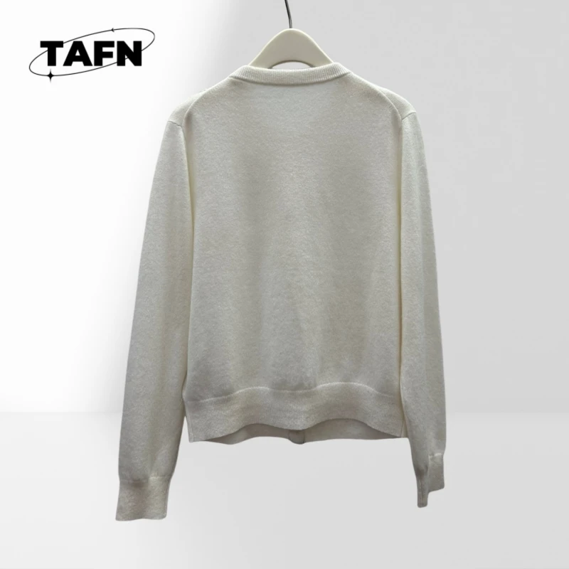 25 Popularnych Europejskich i Amerykańskich Wełnianych Ciepłych Bankietowych Luksusowych Damskich Swetrów z Nadrukiem, Stylowych i Słodkich Temperamentów A25166