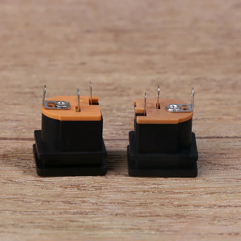 

10Pcs DC Power Socket DC-015 Jack With Screw Hole 5.5-2.1 MM / 5.5-2.5MM Square Panel Mounting 5.5X2.1MM / 5.5X2.5MM