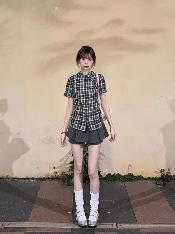 여름 패션 여성 체크무늬 셔츠와 스커트 투피스 세트 버튼업 디자인 한국 스타일 달콤하고 매운