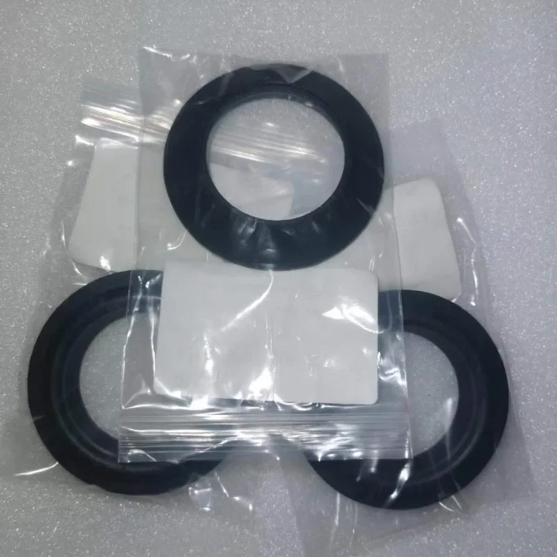 1Pcs High-quality Fuel Filler Neck Rubber Seal Grommet #WLR000020 For Land Rover Defender Discovery 1 2 07-16 Replacement Part