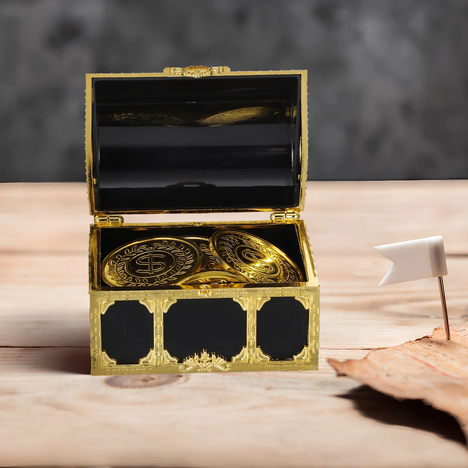 10 pcs Pirate Chest Mini Plastic Kids Treasure Box For Role Play Party Favors Classroom Rewards Outdoor Treasure Hunt