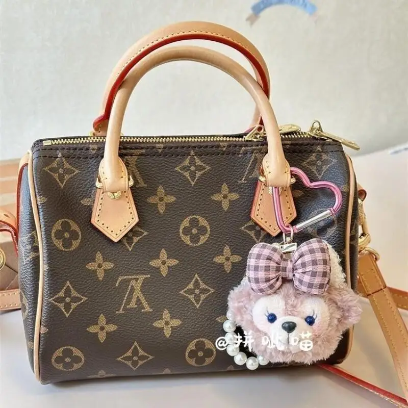 Breloczek Shelliemay Duffy z kreskówki, miękki plusz, wypełnienie z perłowego łańcuszka, ozdoba do zawieszenia na plecak lub w samochodzie, prezent świąteczny dla dziewczynki.