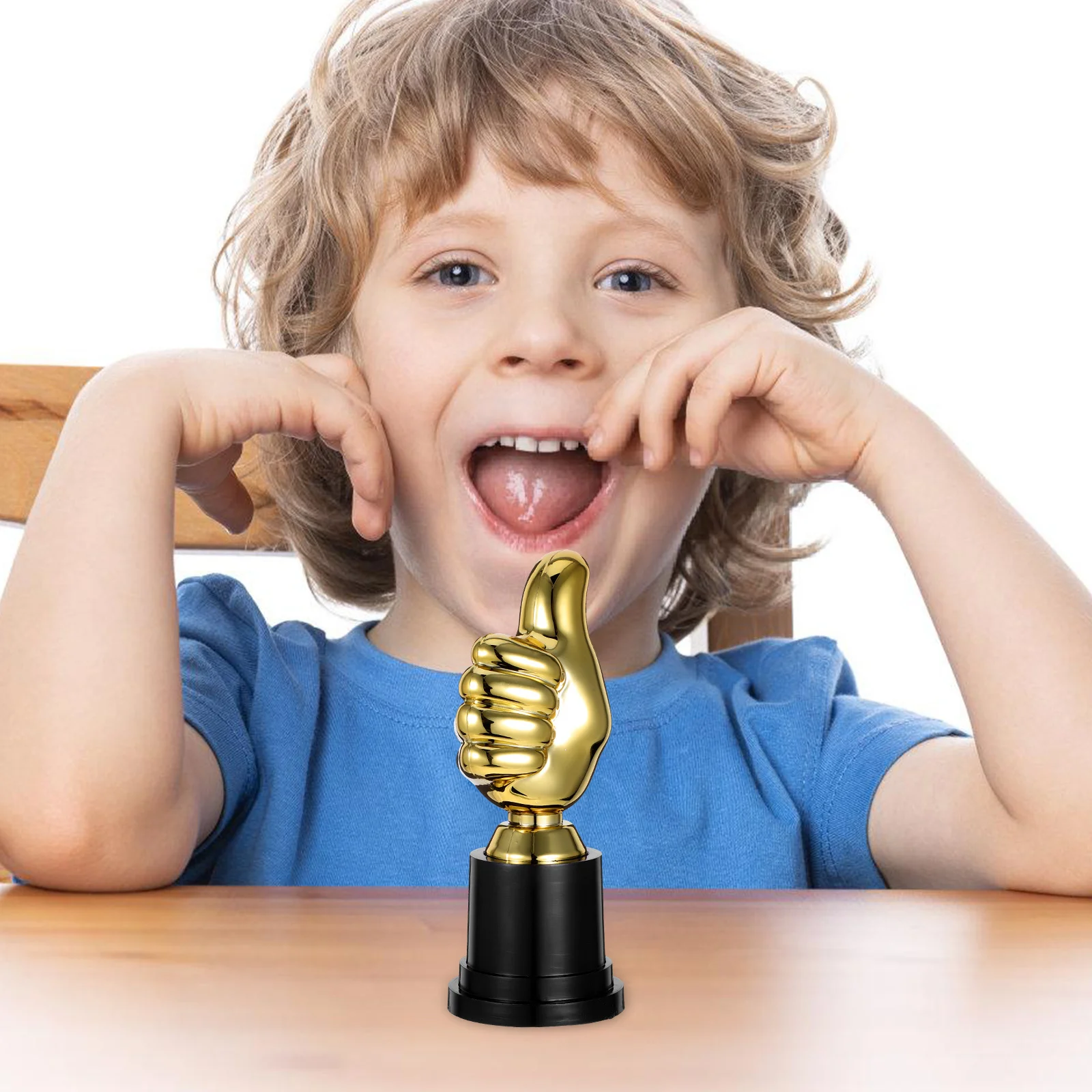 

Plastic Kids Award Trophy Thumb Shape for Kindergarten Competition Participation Winner Cheer Decorative Cup Trophy Toy