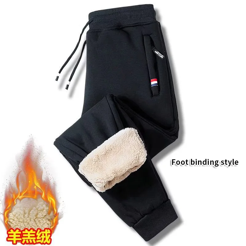 Calças casuais quentes grossas de outono e inverno masculinas, lã de cordeiro na moda tubo reto solto bolso com zíper calças esportivas, calças de algodão