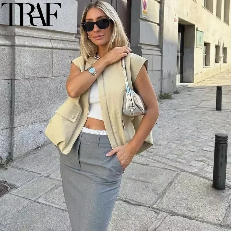 TRAF 2024 Women\'s Vest Cropped Sleeveless Jacket Women Stylish Pleated Black Vest Short Coats Zipper Casual New In Outerwears