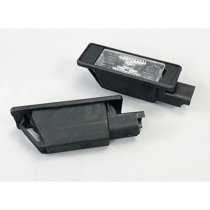 Nueva luz de matrícula Original 6340f0 para Peugeot 2008 301 308 408 3008 508 Citroen C3 C4 C5 Ds4 Ds5 lámpara de número 6340g3