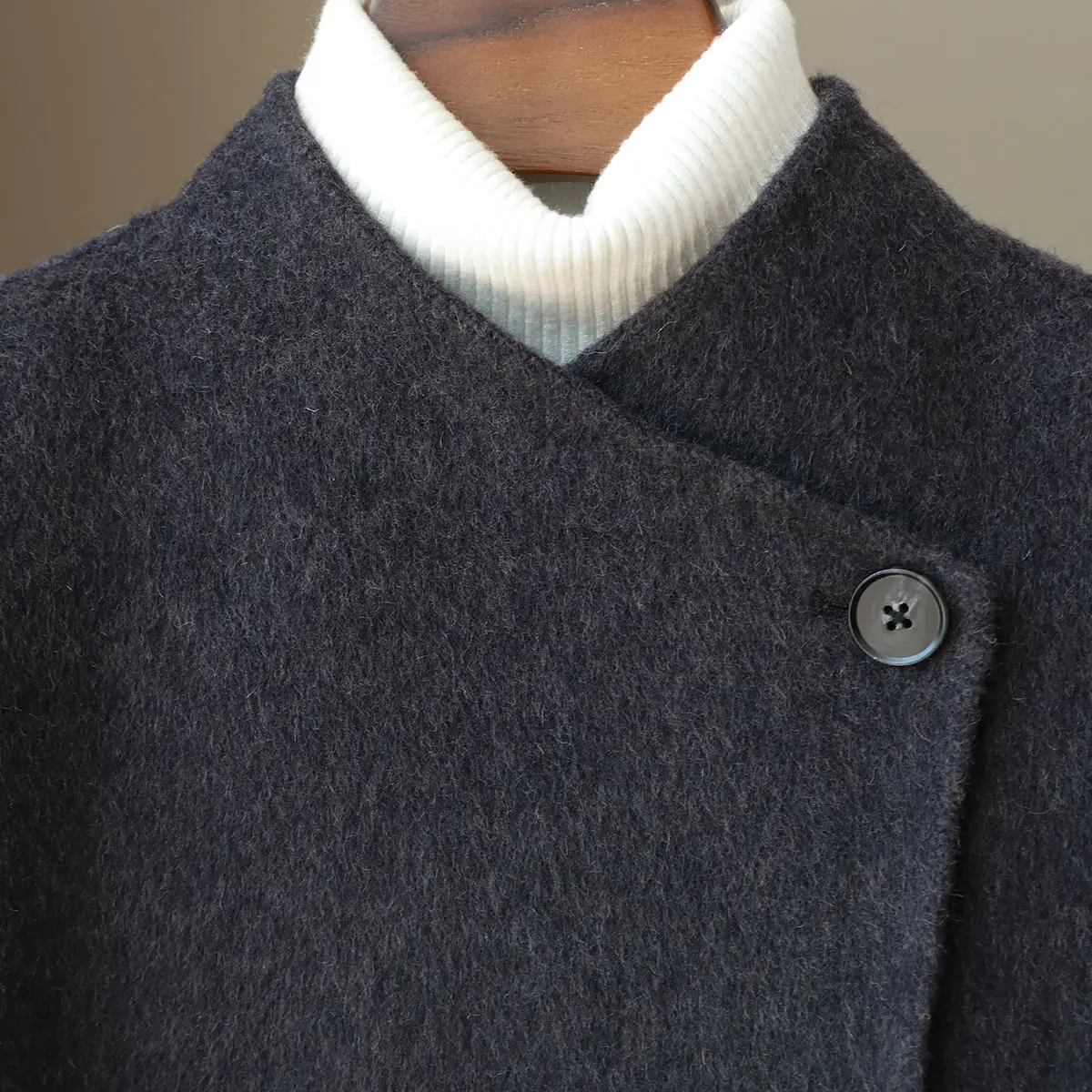 ملابس نسائية ربيعية جديدة لعام 2025 معطف مخملي الجمل 10% على الوجهين سترة صوفية بياقة واقفة غير رسمية #5